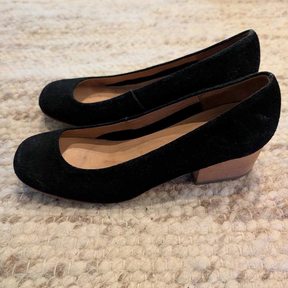 A Detacher Black Suede Women's block heel Size Women 8
